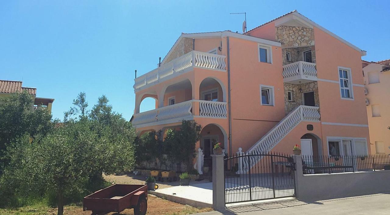 Apartments Villa Dolmar Vodice Exterior photo
