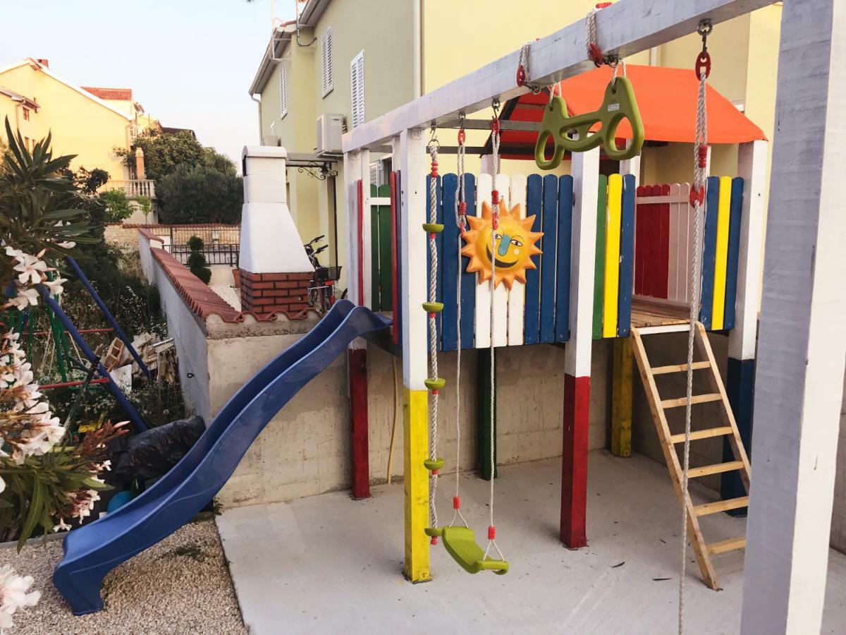 Apartments Villa Dolmar Vodice Exterior photo